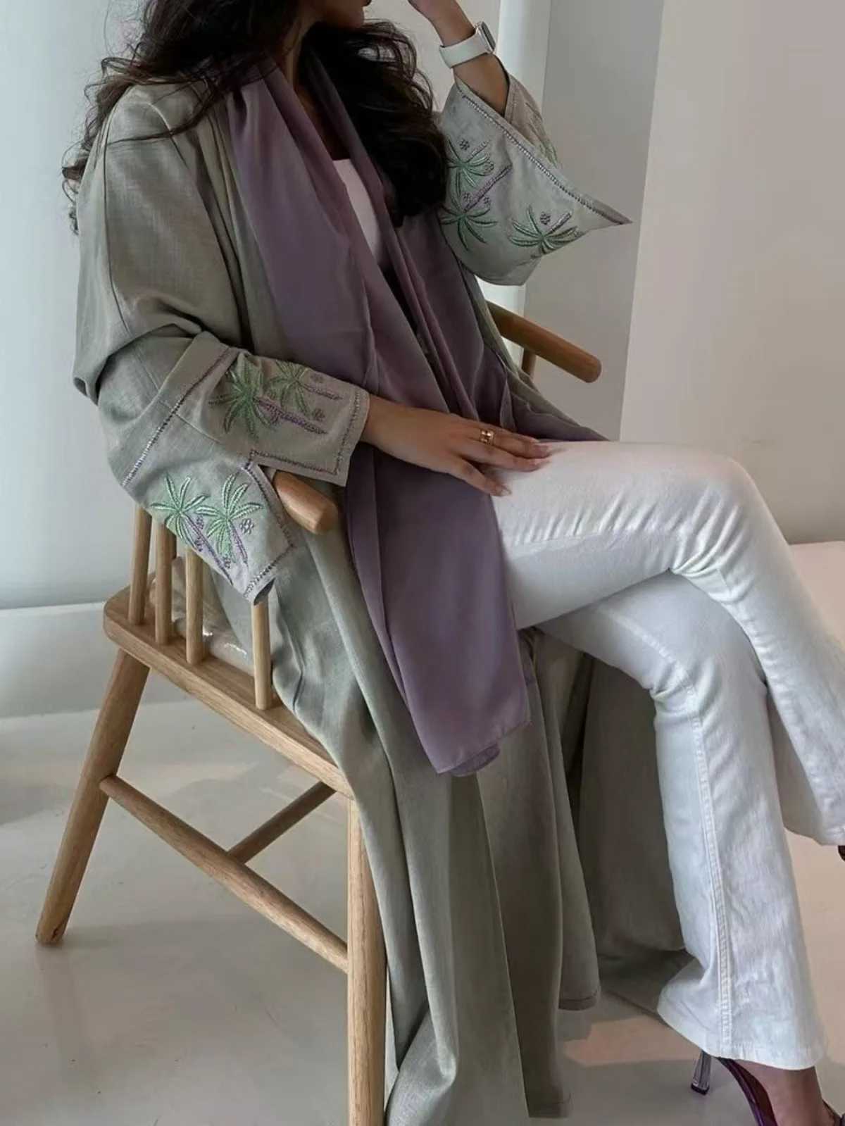 Middle Eastern Open Front Abaya Long Slve Womens Clothing Muslim Cardigan Abayas Embroidery Kaftans Women Jilbabs Maxi Dress X250514