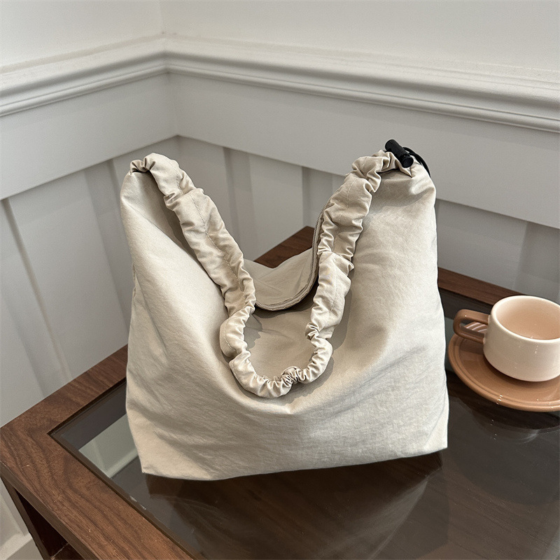 Korean Version Dumpling Nylon Simple Canvas Large Capacity New Free Delivery Designer Bag Casual Bag Luxury Bag Women's Trendy Single Shoulder Cr