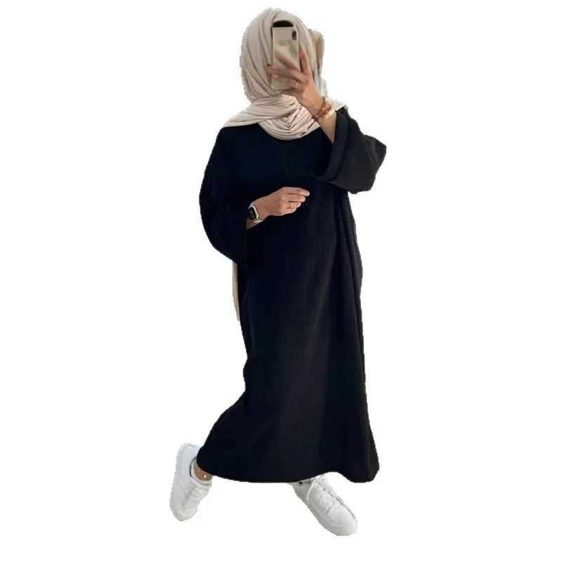 New Muslim Corduroy Warm Casual Fashion Skirt Abya Winter Side Pocket Thick Womens Long Robe Comfortable Practical Elegant X250514