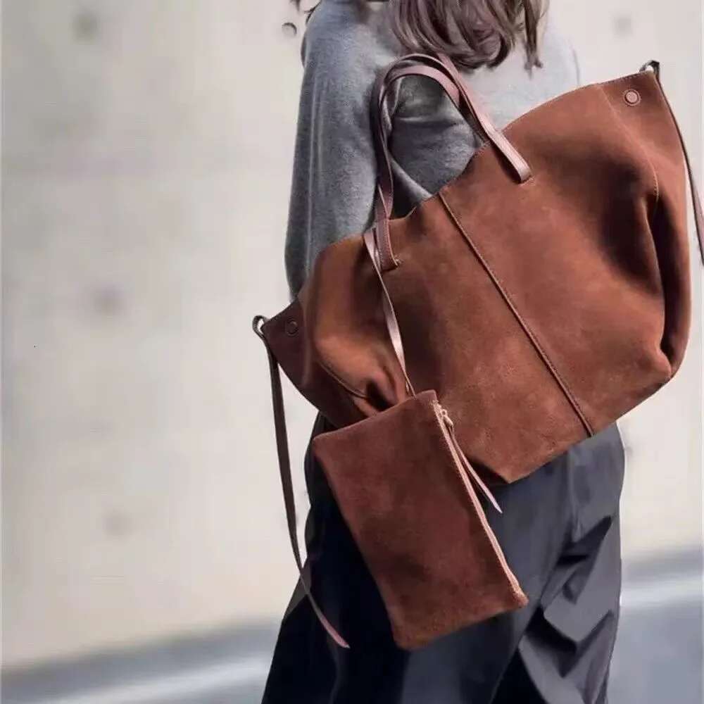 Polenchamois Leather Vintage Single Shoulder Underarm Fashionable Large Capacity Commuter Tote Soft Hardness Crossbody Bag