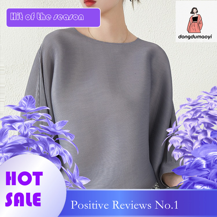 dongdumaoyi Miyake plus bat top for women, new round neck loose design, pleated nine quarter sleeve T-shirt