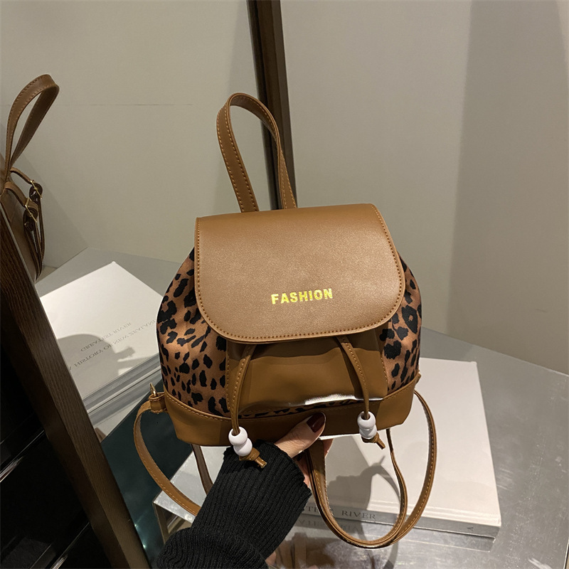 Free Delivery Designer Bag Ladies' Bag 2025 Large Capacity Fashionable Versatile Autumn And Winter Internet Celebrity Western Small Backpack Luxu