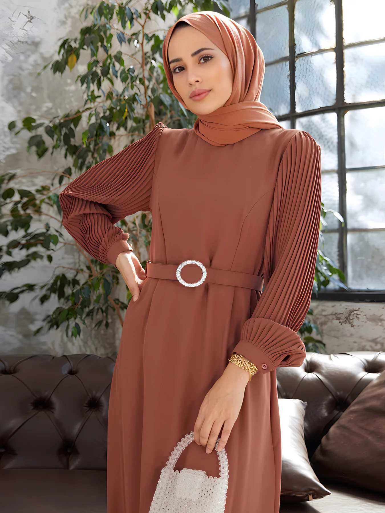 Elegant Muslim Women Pleated Abaya Long Maxi Dresses Turkey Dubai Kaftan Eid Party Gown Islamic Arabic Robe Belt Caftan Jalabiya X250514