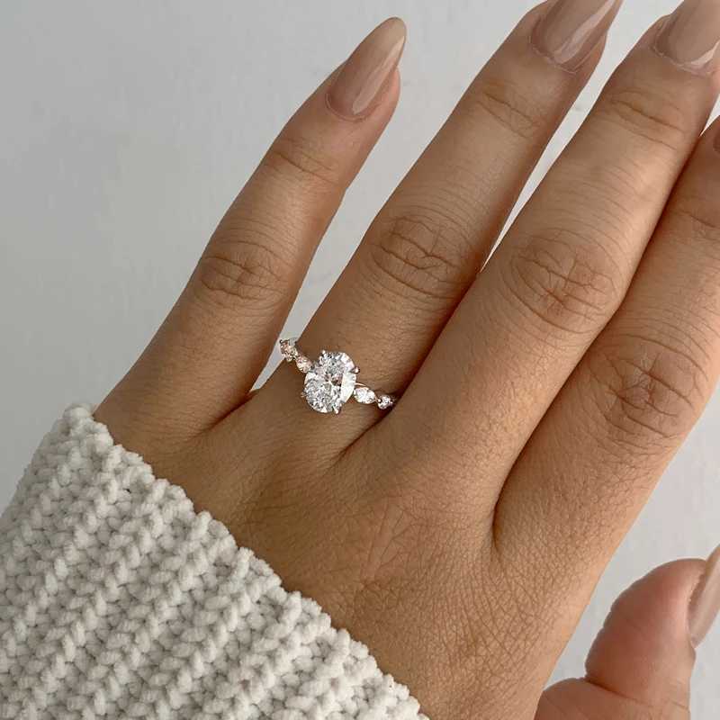 New 925 Silver Color Oval Ring Women Exquisite Fashion Metal Inlaid AAA Zircon Stones Wedding Ring Engagement Fine JewelryXJ250514