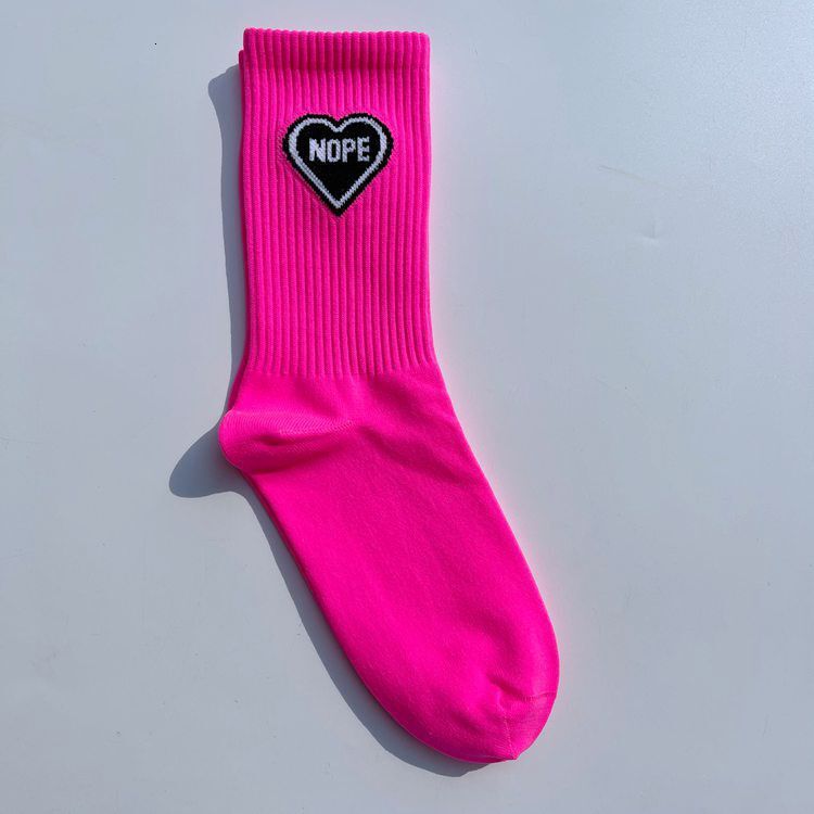 Designer Socks Dragon Fruit Colored Socks Bright Red Men s And Women s Styles Mid Tube Fashion Street Style Personalized Skateboarding Hip hop Style S