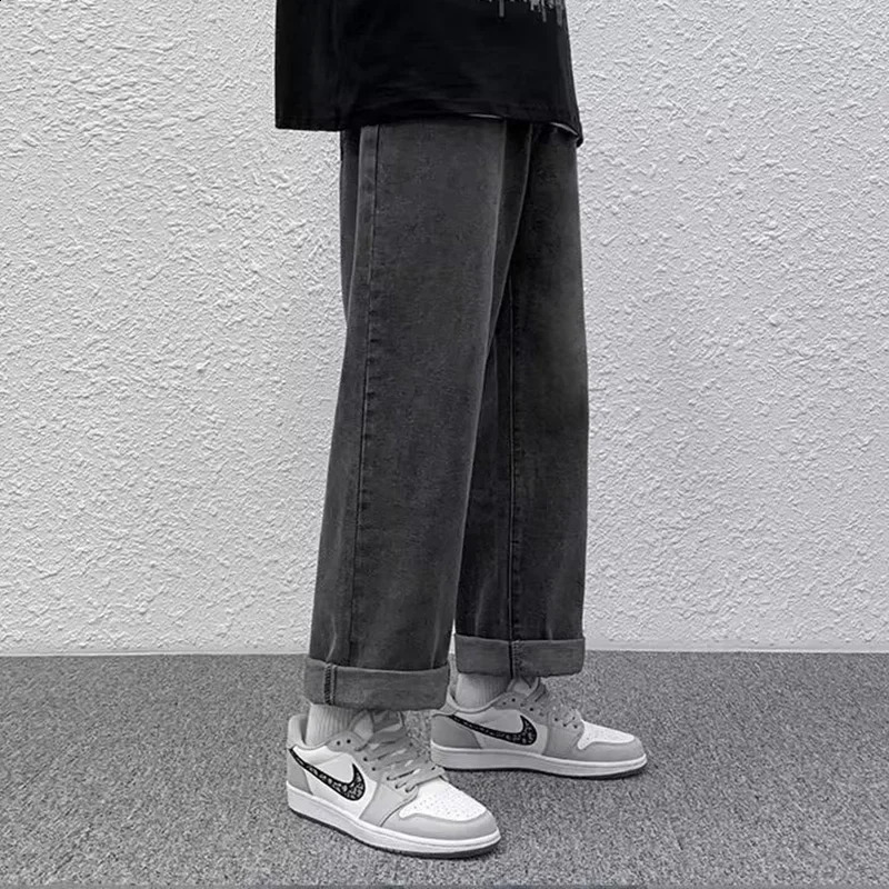 2025 Men Baggy Casual Jeans Male High Street Straight Leg Denim Pants American Classic Retro Summer Casual Long Trousers 250513