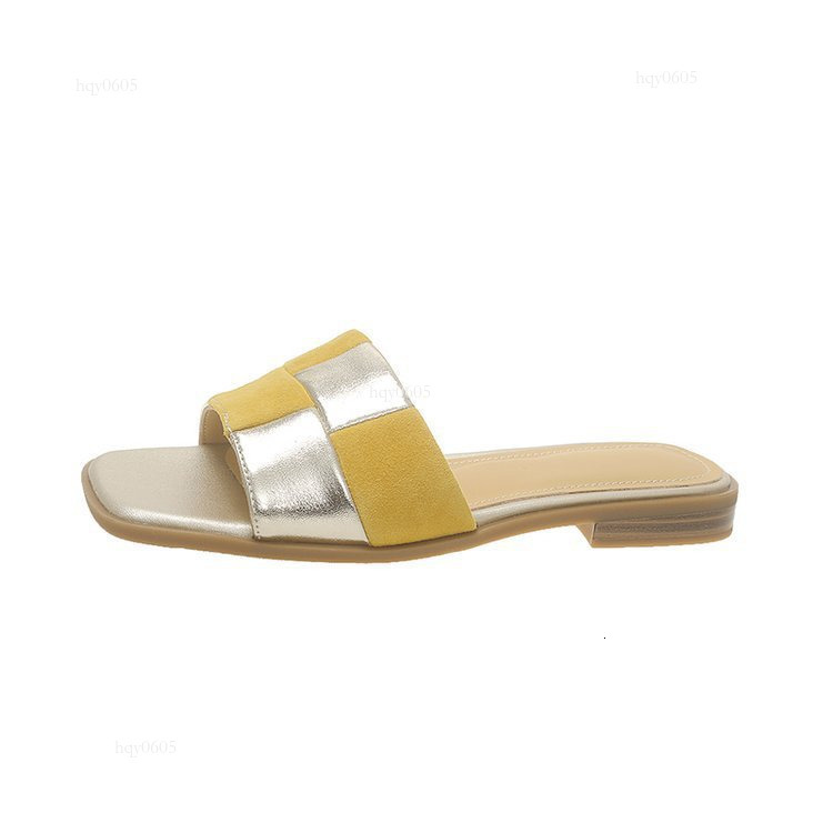 Top brand high-quality new designer new shoes French color blocked flat bottom women's outdoor 2025 new summer soft sole comfortable open toe coo