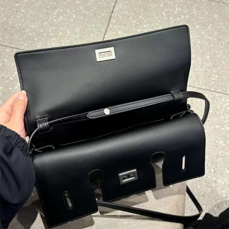 Genuine Leather Lock Clutch Brand Elegant High-end Temperament Retro Motorcycle Versatile Women Square Crossbody Bag
