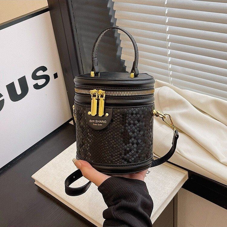 Designer Pack New Bucket Women Simple Fashionable Crossbody With Snake Pattern Personalized And Versatile For Commuting Hand Held Shoulder Bag Free Sh