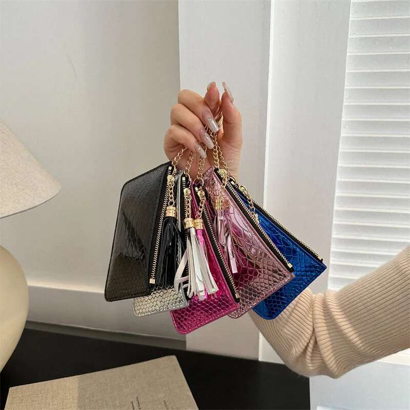 New Women'S Fashion Handheld Crocodile Pattern Handbag Simple Large Capacity Wallet Multifunctional Card Organizer Autumn Winter