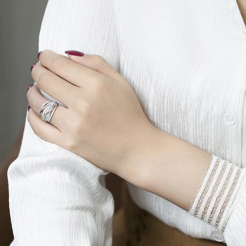 Huitan ly ned Two-tone Rings for Women Silver Color/Rose Gold Color Fashion Wedding Party Ladies Rings Jewelry 250509