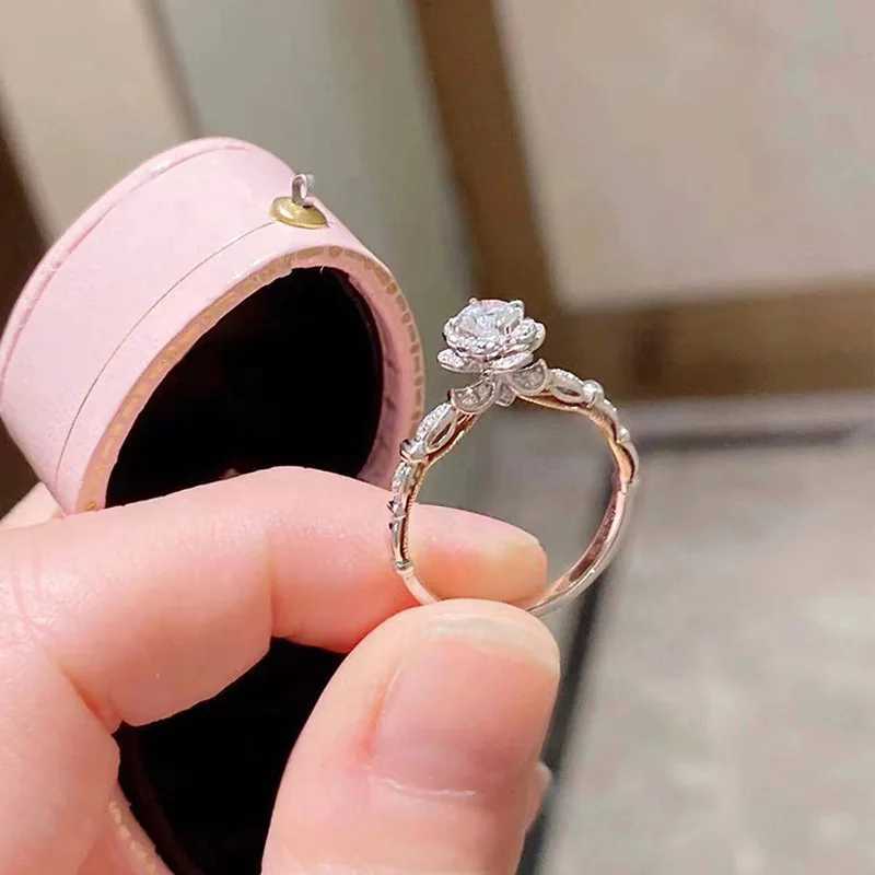 YIZIZAI Silver Color Flower Ring Sparkling Zircon Wedding Rings for Women Engagement Party JewelryXJ250514