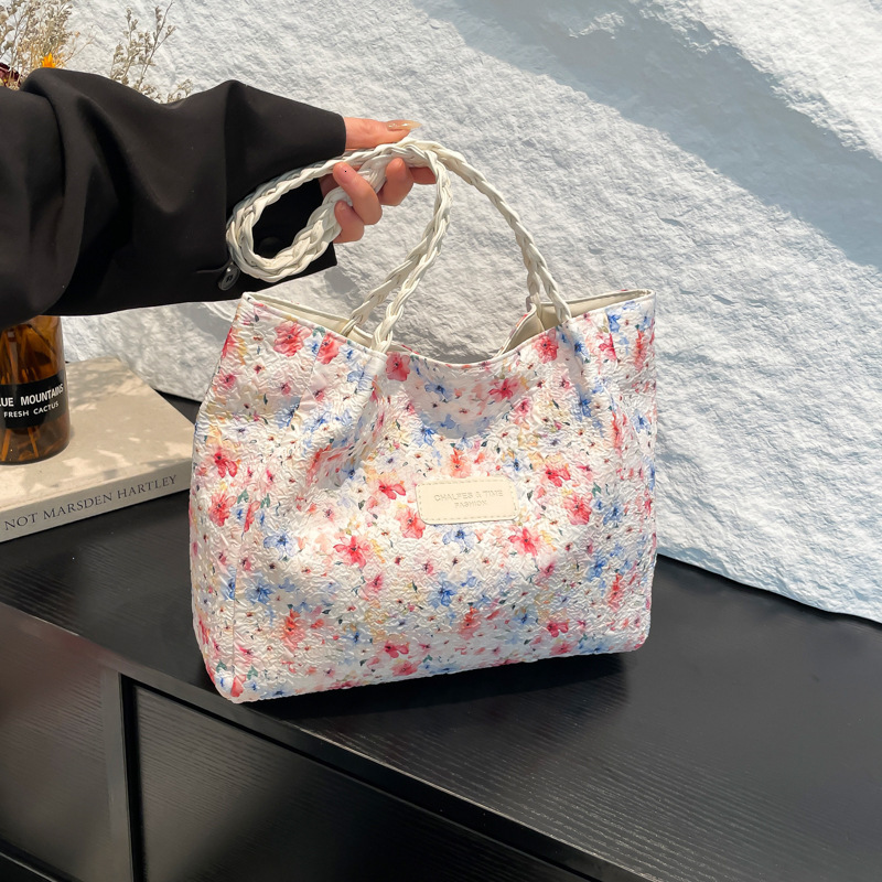 Korean Version Of Highend Temperament For Women's New Free Delivery Designer Bag 2025 New Trendy Fashion Bag Large Luxury Bag Capacity Canvas Tot