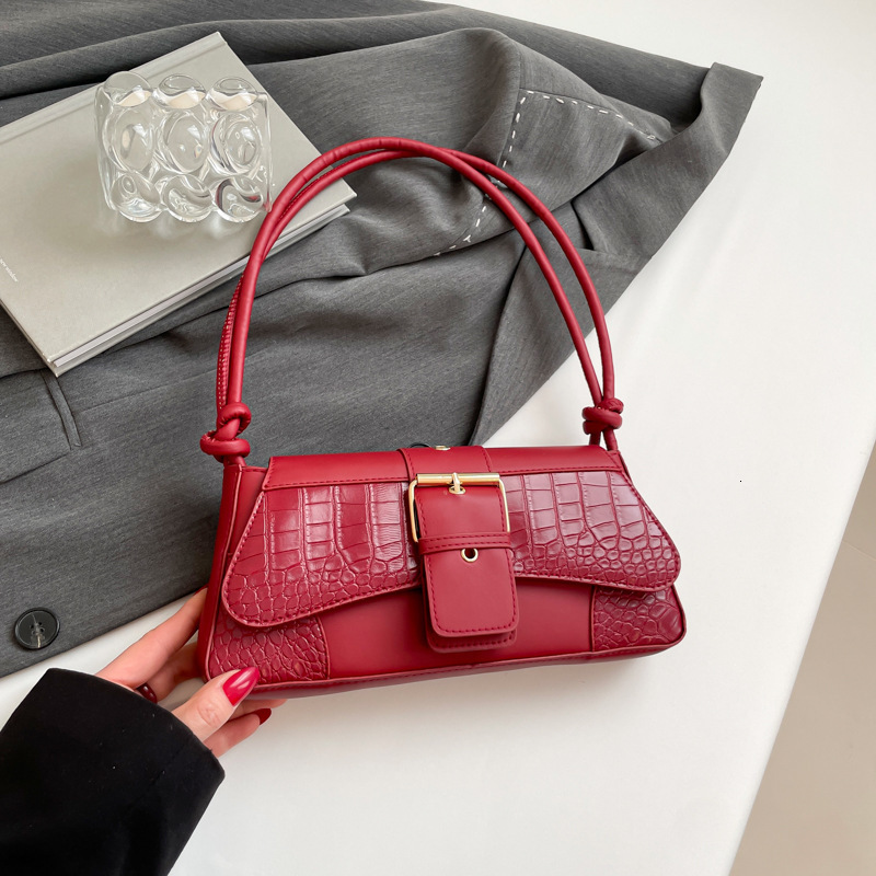 Women's Design Crocodile Pattern Commuter Underarm 2025 New Elegant New Free Luxury Bag Delivery Designer Bag Texture Fashion Crossbody Bag Xiaox