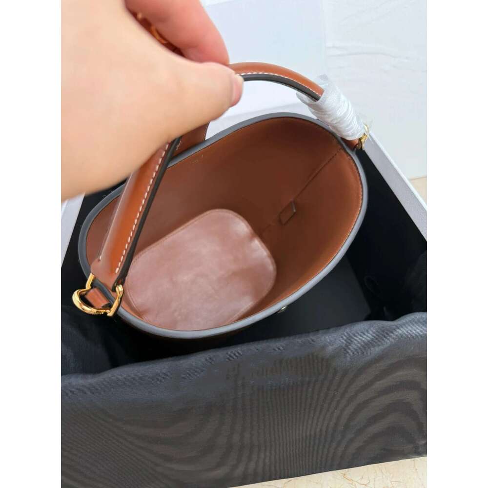 New Bucket Handbag Cowhide Single Shoulder Diagonal Cross Fashionable Versatile Classic Women's Bag
