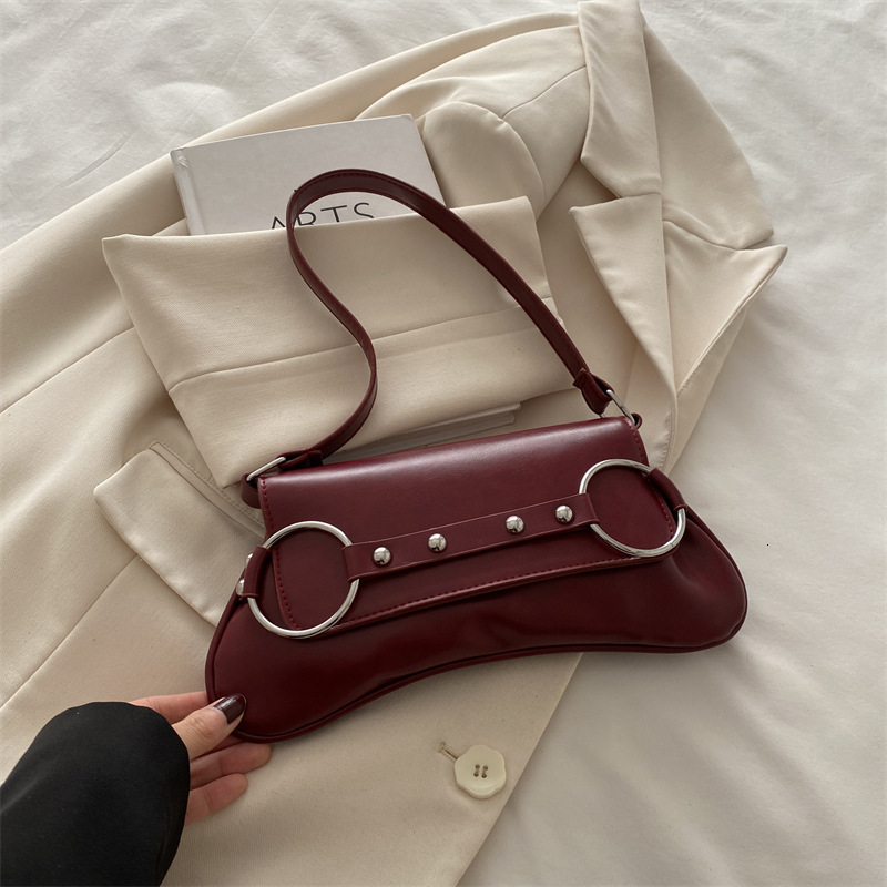 Western Style 2025 New Free Delivery Designer Bag Summer Texture Fashionable Women's Personality Korean Version Solid Color Single Luxury Bag Sho
