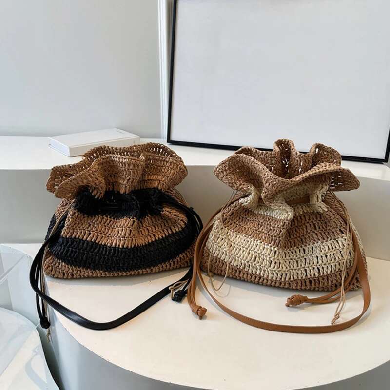 Bohemia Style Shoulder Handmade Grass Crossbody Bag Leisure Vacation Beach Women's Woven Bucket Handbag