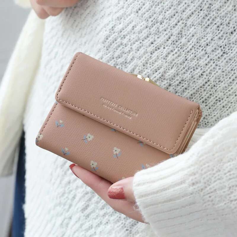 Flower Purse Leather Pocket Ladies Clutch Women Short Card Holder Cute Girls Wallet Cartera Mujer Coin Bag