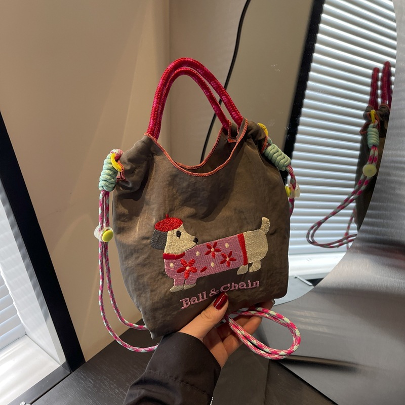 New free embroidery express bag, new exquisite trendy bag, student designer casual mini handbag, multifunctional shopping phone bag