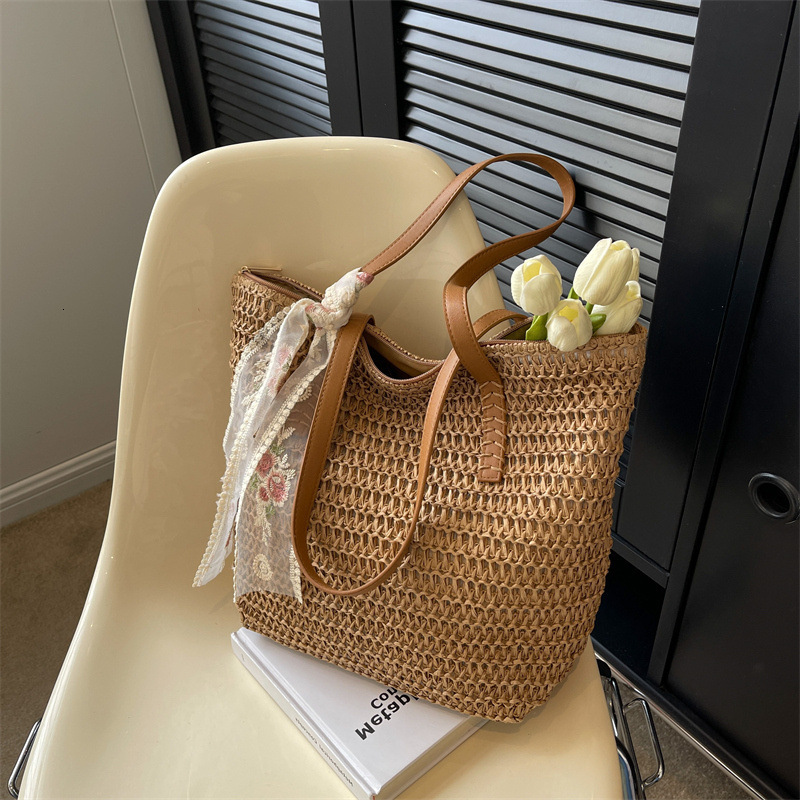 Top New Bag Summer Women's Multi functional Designer 2025 New Large Capacity Advanced Retro Versatile Single Shoulder Handbag Holiday Woven Beach