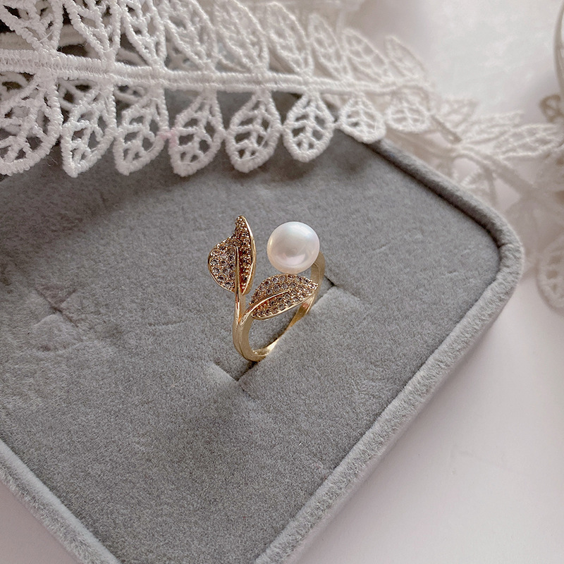 Fashionable Korean style Leaf for Women Collection Simple Pearl Ring Exquisite Jewelry