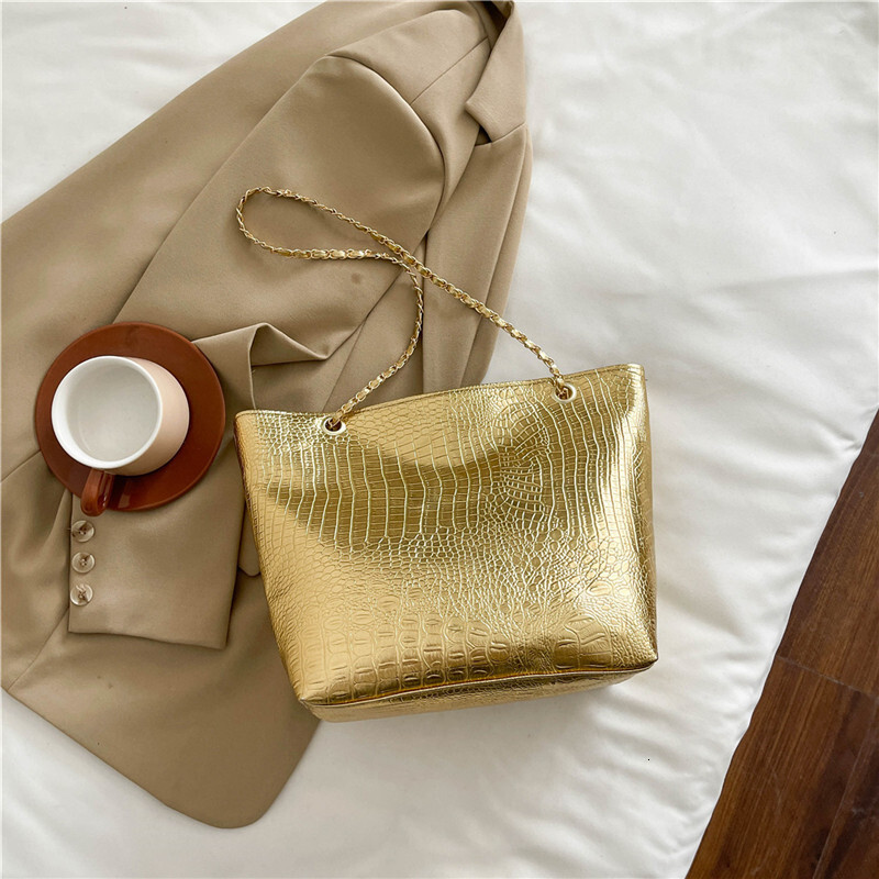 Personalized Fashion This Year's Trendy Handbag New Free Delivery Designer Bag 2025 New Style Fashionable And Atmospheric Commuter Underarm Singl