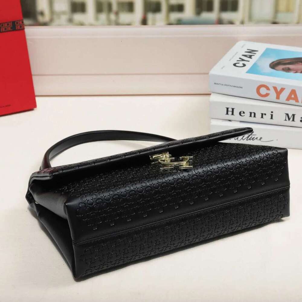 Classic Retro Shoulder PU Material Fashion Element Solid Color Women's New Crossbody Bag