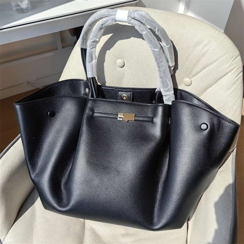2025 Large Capacity Black Pu Leather Tote High Quality Women's Solid Color Pleated Daily Commuter Bag Female Handbags