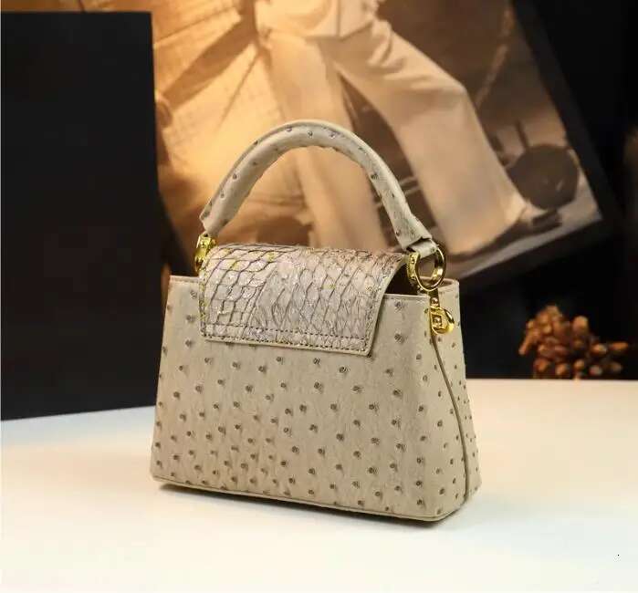 Fashion Leather Women's Handbags V Letter Small Shoulder Crossbody Bag Niche Ostrich Print Portable Messenger Shell Bags