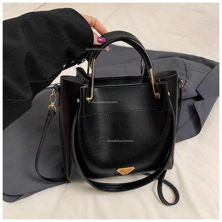 2025 Fashion Women's Handbag Free Shipping Designer Bag Daily Leisure High Quality Soft Leather Commuter Shoulder Bag Multi Functional Crossbody 