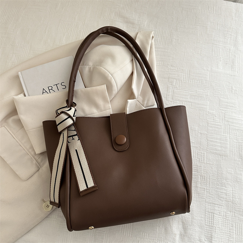 Free Delivery Designer Bag Winter Textured Large For Women 2025 New Simple Women's Casual Hand Versatile Single Shoulder Tote Luxury Bag