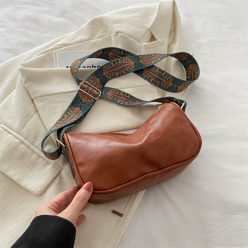 Free Delivery Designer Bag Soft Leather Texture Large Capacity 2025 Spring Versatile Instagram One Shoulder Crossbody Casual Bag Korean Edition Luxury