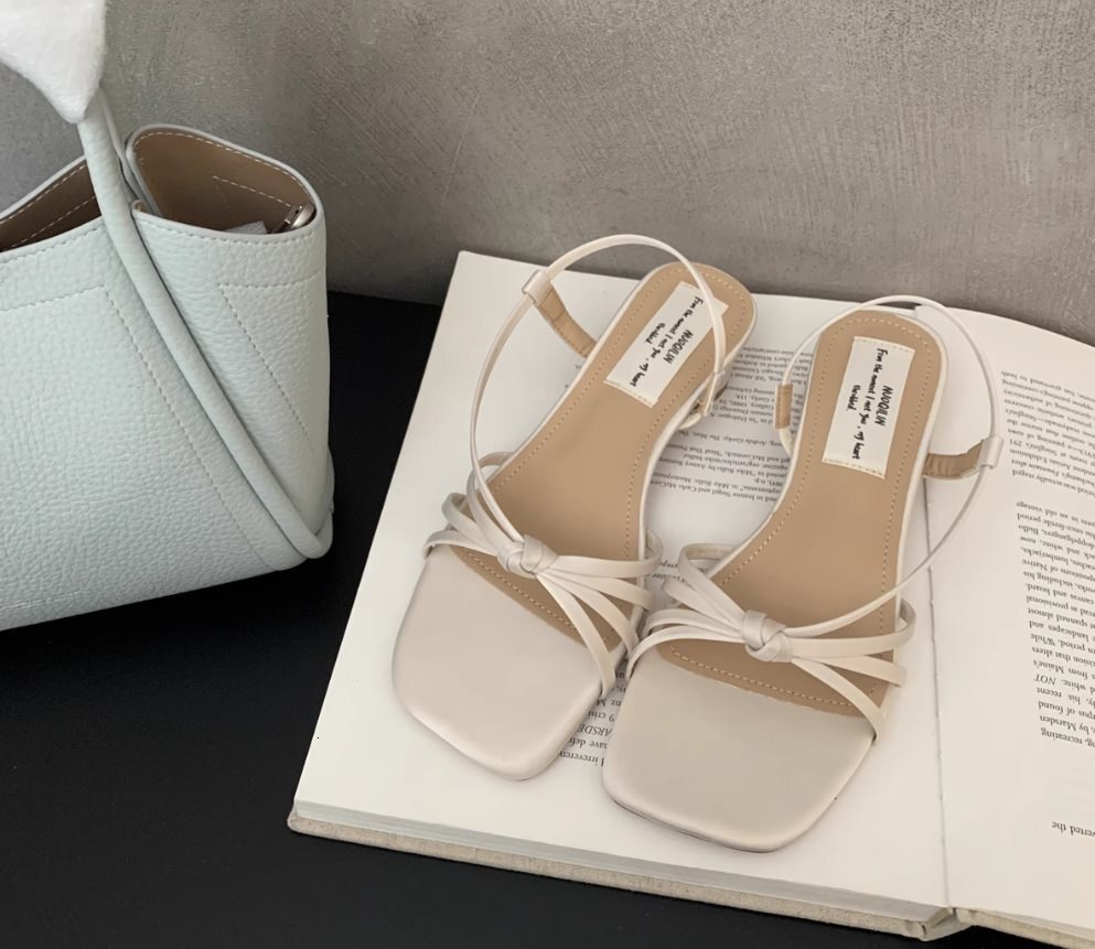 Designer sandals Open toed high heels, square toe 2025 skirt, thick heel sandals, women's hundred French style new style, beautiful and gentle to