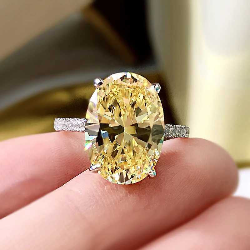 Luxury Oval 5ct Topaz Finger Ring 925 Sterling Silver Party Wedding Band Rings for Women Men Promise Engagement Jewelry GiftXJ250514