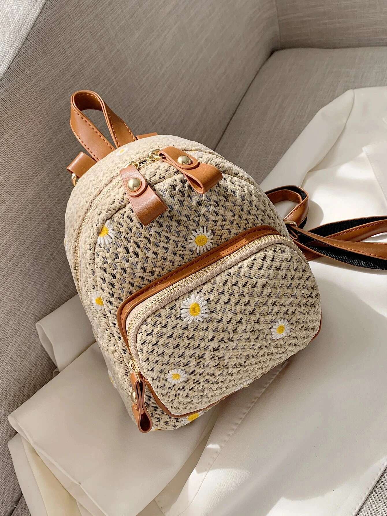 2025 new bag mini floral embroidery bag summer beach travel vacation fashion designer woven small backpack new trend fashion backpack commuting bag wo