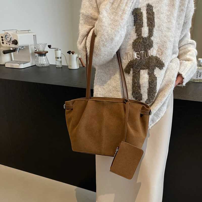 Wen Suede Shoder Bag with Inner Pocket Tote Bag with Zipper Handbag Solid Color for Work Travel Z250514