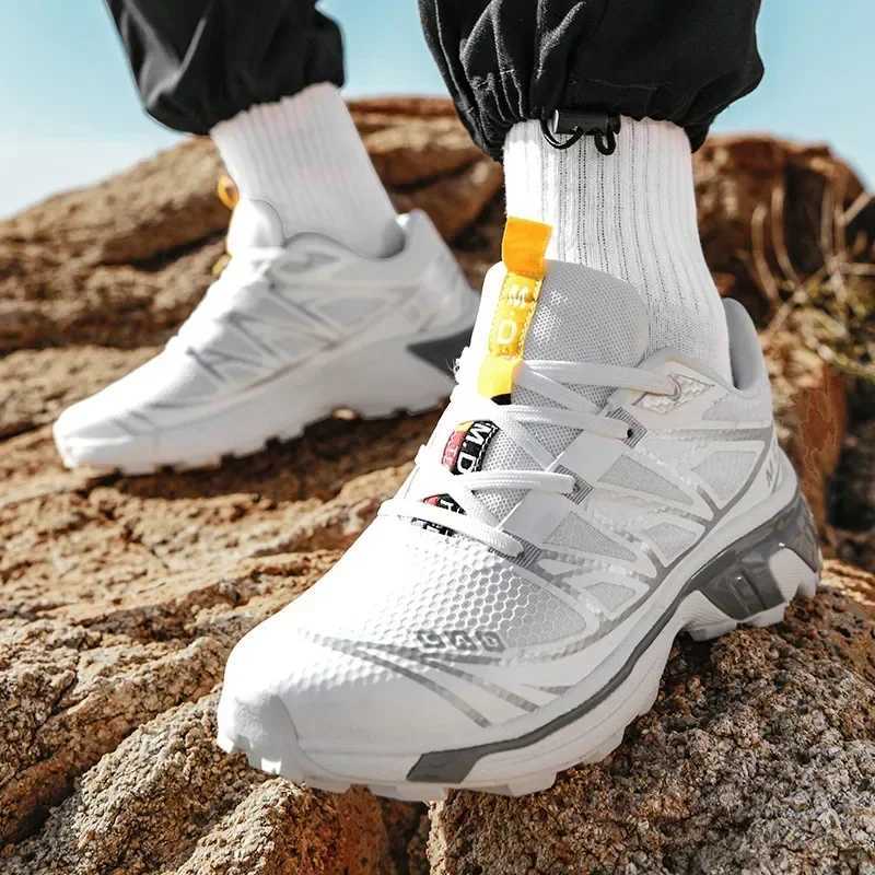 Sports Comfortable Non-slip Outdoor Light Fashion Sneakers Women Men Casual Walking Running Hiking Shoes M250513