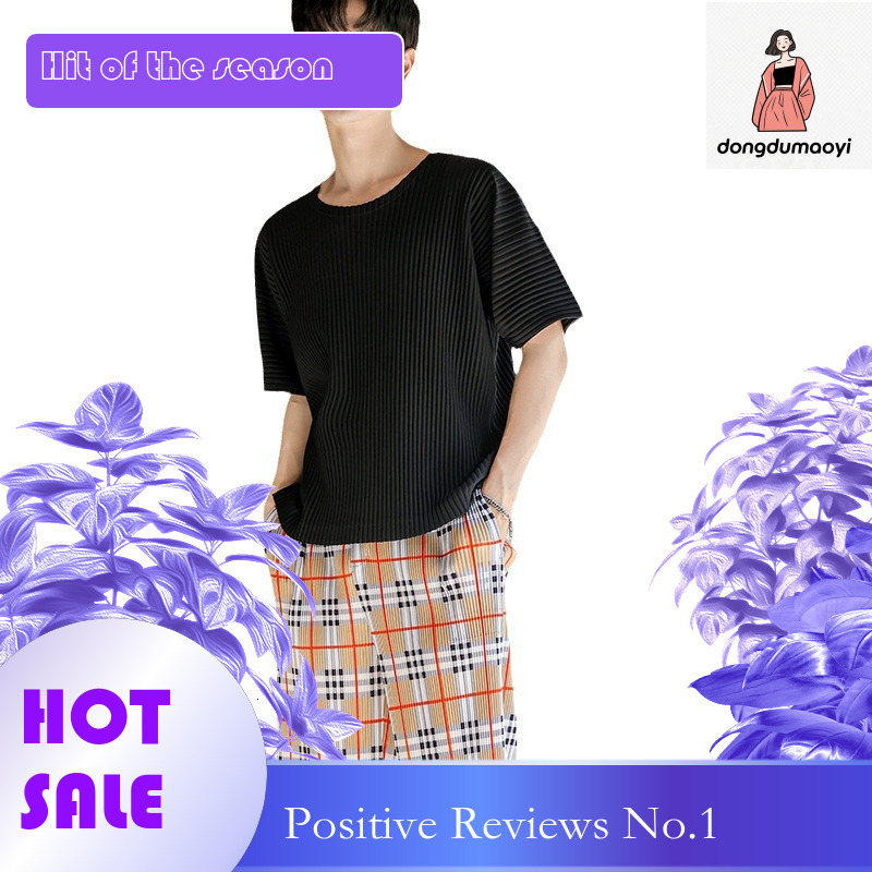dongdumaoyi Miyake style pleated short sleeved men's summer texture casual loose round neck T-shirt top