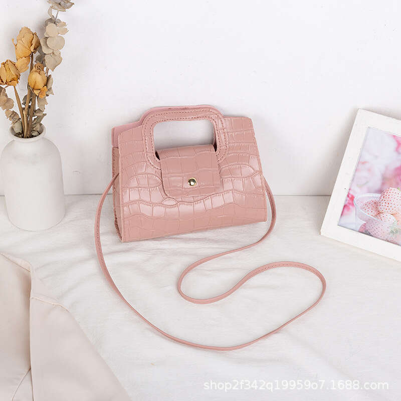 2022 Spring/Summer New Crocodile Pattern Handbag Fashion Chain Cross Shoulder Women's Bag