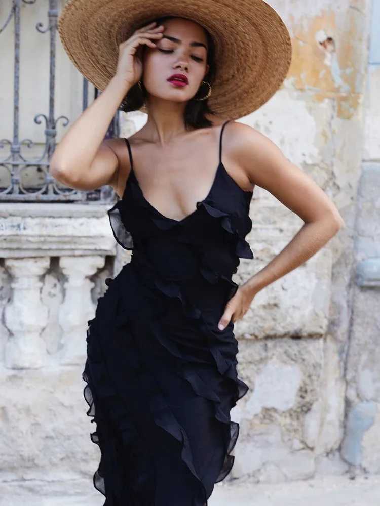 2024 Summer Fashion New Elegant Womens Sexy Chiffon Vacation Style Sling Dress with Ruffle Edge Style Long DressXJ250514