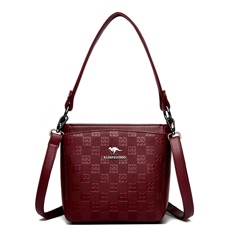 2025 New Free Delivery Designer's Bag New Crossbody Single Shoulder Fashion Women's Mom Small Square Bag