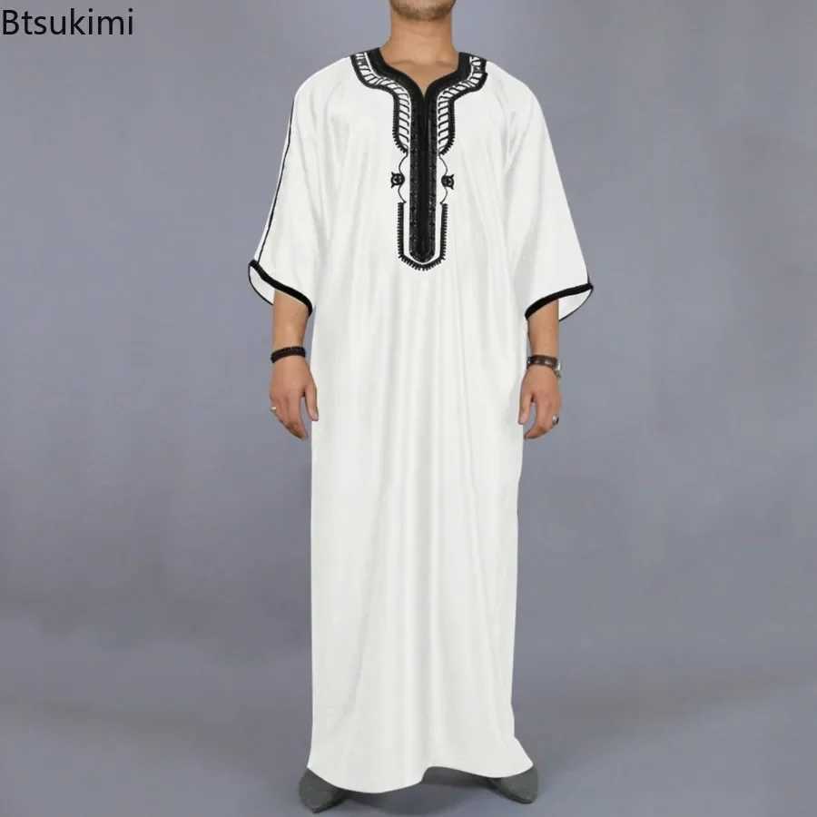2025 Mens Muslim Thobe Middle East Jubba Thobe Long Sleeves Islamic Robe Men Muslim Dress Saudi Arabic Hooded Thobe Abaya Male X250514