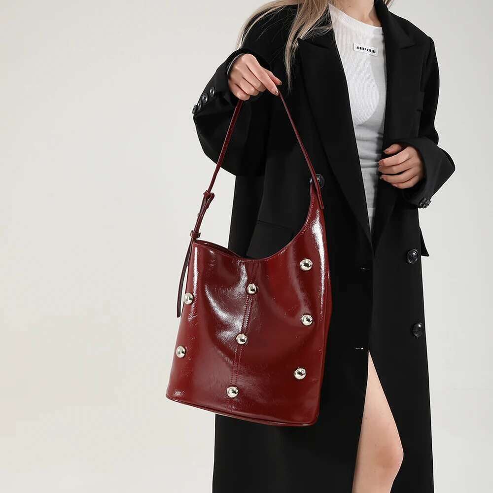 Bucket Women Rivet Studded Underarm PU Leather Hobo Female Shoulder Fashion Retro Large Tote Bag For Travel