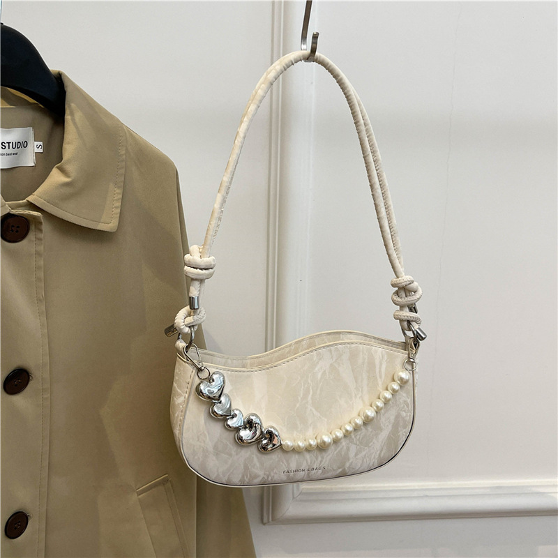 Free Delivery Designer Bag Small Niche Design For Women 2025 New High End Style French Stick Pearl Chain Armpit Single Shoulder Crossbody Luxury Bag