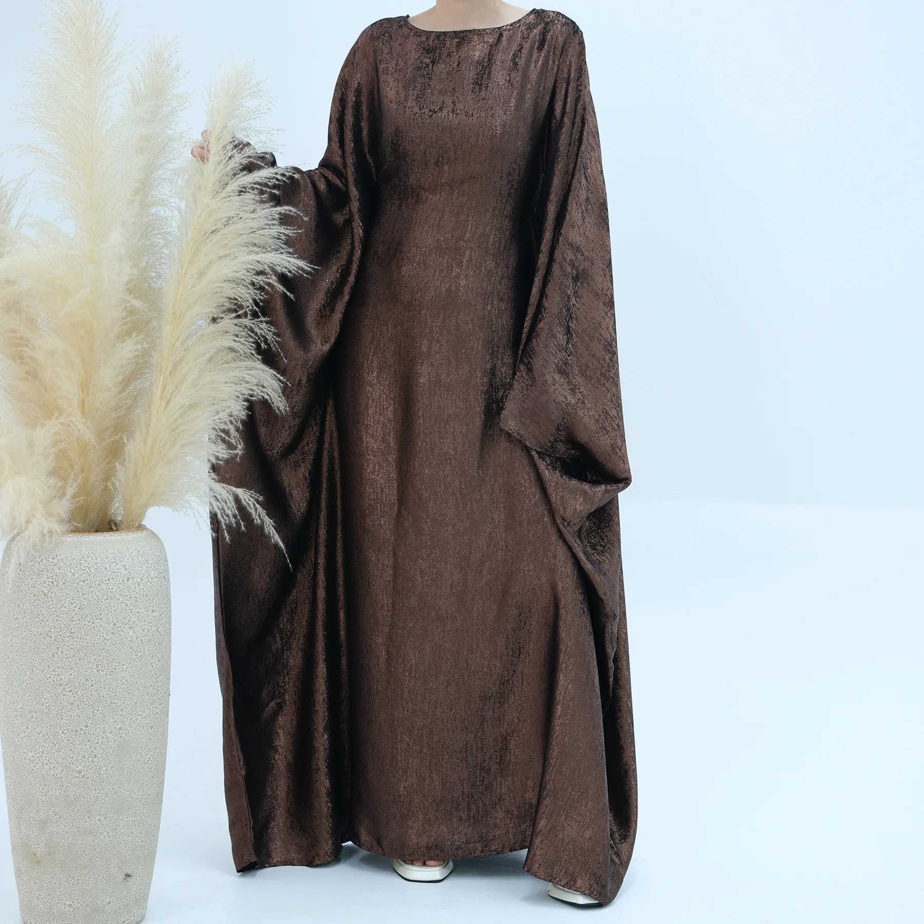 Shiny Batwing Satin Maxi Abaya Dubai Luxury 2024 Abayas For Women Muslim Kaftan Dress Islam Caftan Marocain Femme Long Robes X250514