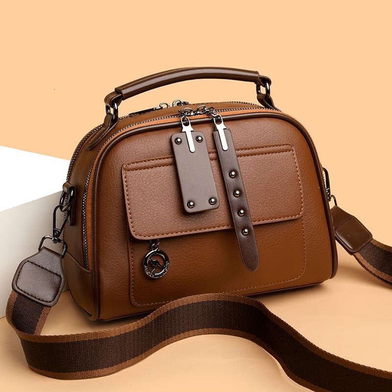 2025 New Free Delivery Designer's Bag Advanced Handbag Women's Trend Practical Multi Compartment Large Capacity Single Shoulder Crossbody Ba