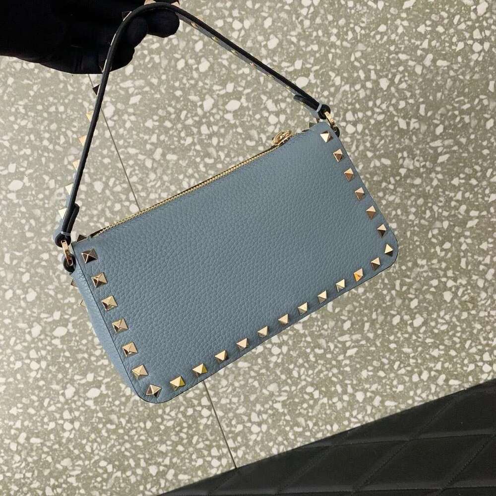 Women's Shoulder Diagonal Cross Bag Handbag Rivet Decoration Genuine Eather Material 2025 New High-Quality Fashionable