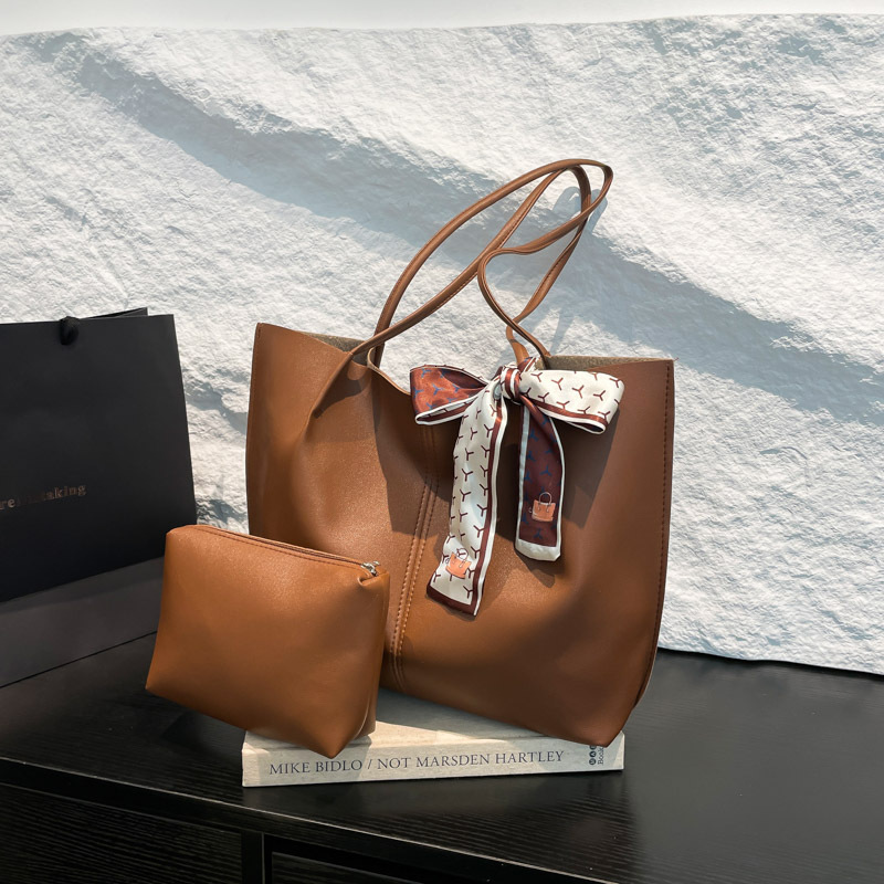 Winter Big 2025 New Commuter Leisure Crossbody Shopping Large Capacity Beautiful New Free Delivery Designer Luxury Bag Bag Tote Women's Bag