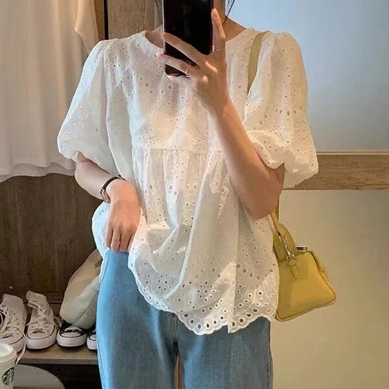 Summer French Style y Hollow Out Shirt White Lace Blouse for Women Short Puff Sleeve Tops Round Collar Clothes 930 250514