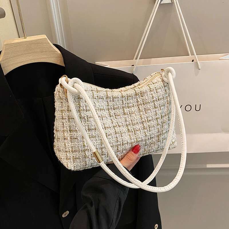2025 Winter Women's Designer Handbags Brand Shoulder Fashion Trendy Tote Ladies Top Handle Evening Clutch Bag